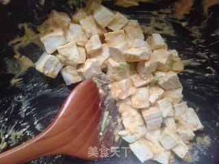 咸蛋黄炖豆腐的做法步骤:9