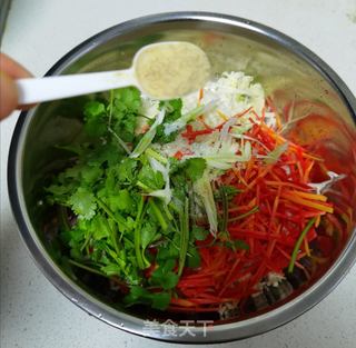 胡萝卜拌白菜心的做法步骤:6