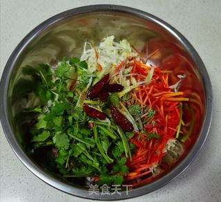 胡萝卜拌白菜心的做法步骤:11