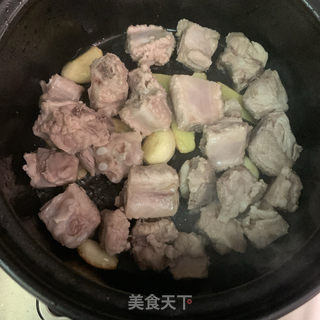 红烧排骨卤蛋的做法步骤：6
