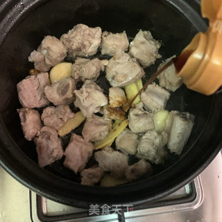 红烧排骨卤蛋的做法步骤：7