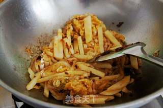 酸菜炖土豆的做法步骤:4