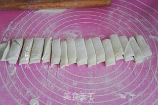 白菜汁宽汤面片的做法步骤:6