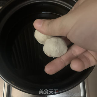 白菜肉丸汤的做法步骤：3