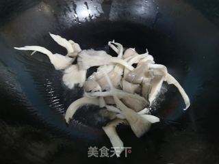 平菇炒青菜的做法步骤：3