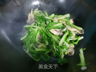 平菇炒青菜的做法步骤：7