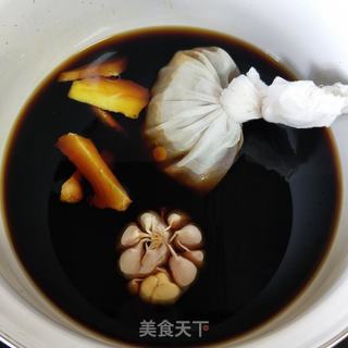 卤猪蹄的做法步骤:8