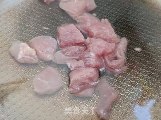 人参桂圆山药瘦肉汤的做法步骤：5