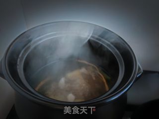 人参桂圆山药瘦肉汤的做法步骤：8