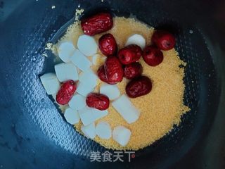 红枣山药小米粥的做法步骤:4