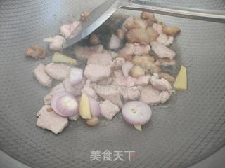 “白菜”砂锅白菜粉条炖肉的做法步骤：6