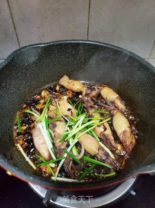 豆鼓焖鱿魚仔的做法步骤：5