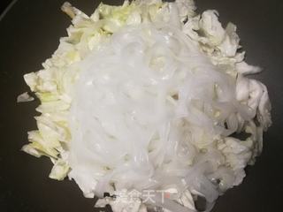 白菜炖土豆宽粉的做法步骤:8