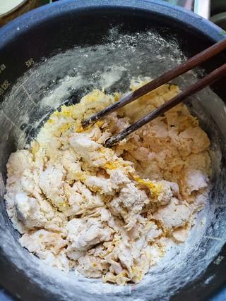 猪肉梅干菜南瓜包子的做法步骤:5