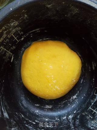 猪肉梅干菜南瓜包子的做法步骤:6