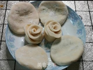 生煎韭菜粉丝饼的做法步骤：3