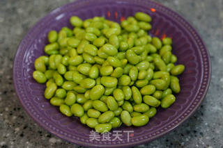 香辣毛豆米炒小鱼干的做法步骤:3