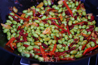 香辣毛豆米炒小鱼干的做法步骤:14
