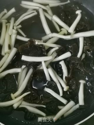 番茄白玉菇的做法步骤:3