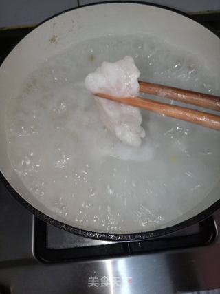 西蓝花巴沙鱼片粥的做法步骤：6