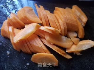 腊肉炒杂菜的做法步骤:2