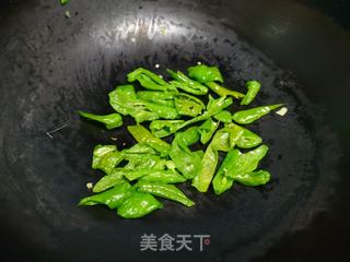 青椒肉片的做法步骤：2