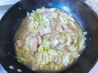 猪肉白菜炖粉条的做法步骤:10