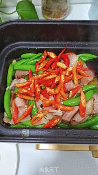 甜豆炒腊肉 (改良版)的做法步骤:8