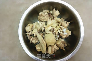 姬松茸焖鸡的做法步骤:3