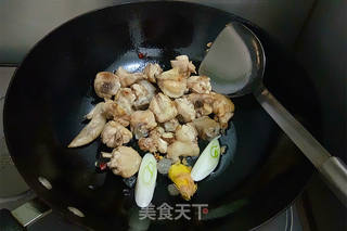 姬松茸焖鸡的做法步骤:4