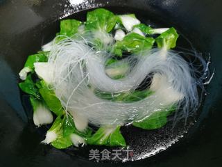 白菜粉丝煲的做法步骤:7