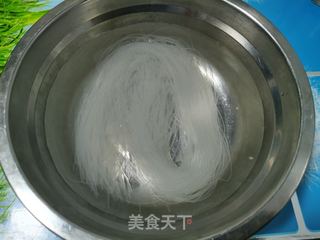 白菜粉丝煲的做法步骤:3
