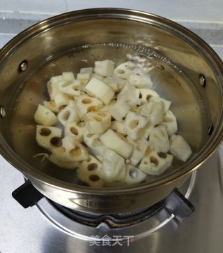 孜然藕丁的做法步骤:4