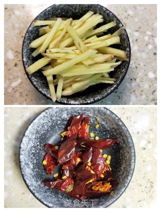 香菇板栗焖鸡 的做法步骤:4