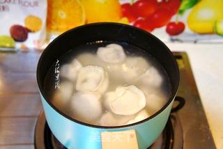 青椒牛肉馅元宝水饺的做法步骤:11