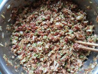 白菜猪肉饺子的做法步骤:9
