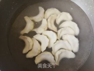 白菜猪肉饺子的做法步骤:15