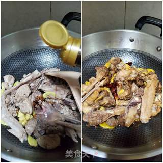 笋干焖鸭肉的做法步骤:7
