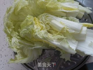 熟鸡炒白菜片的做法步骤：1