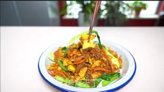粉丝炒鸡蛋丨软嫩爽口,比吃肉菜还过瘾的做法步骤:8