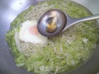 大白菜尾鸡蛋面汤的做法步骤:6
