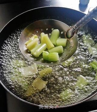 荞麦拌面的做法步骤:3