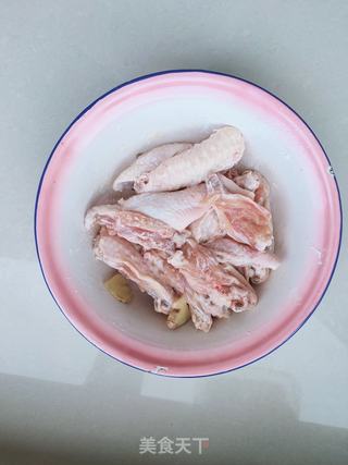 孜然、香辣鸡翅的做法步骤:3