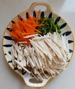 鱼香杏鲍菇的做法步骤:2
