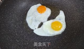 小青菜荷包蛋牛肉汤面的做法步骤:3
