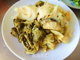 酸菜汆白肉的做法步骤:2