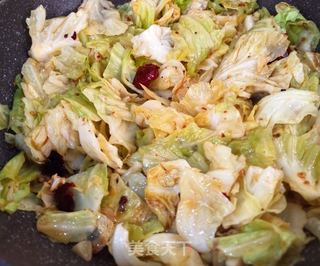 牛肉酱炒手撕包菜的做法步骤:5