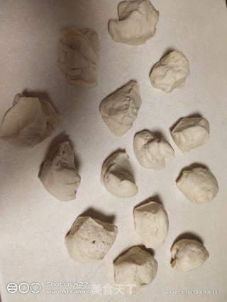 咸蛋黄豆沙月饼的做法步骤:9