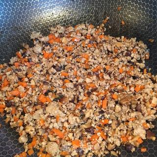 香菇肉末糯米饭的做法步骤：8
