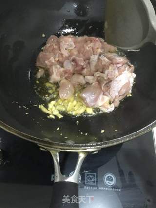 辣炒鸡腿的做法步骤：3